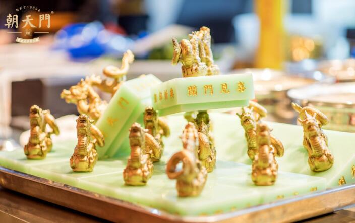 品牌火鍋如何根據季節推出不同的飲品？