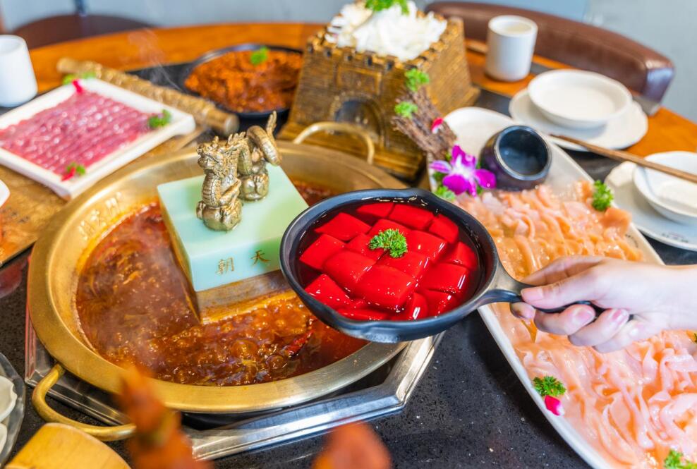 晉州開火鍋加盟店，如何與新潮的年輕人接軌？