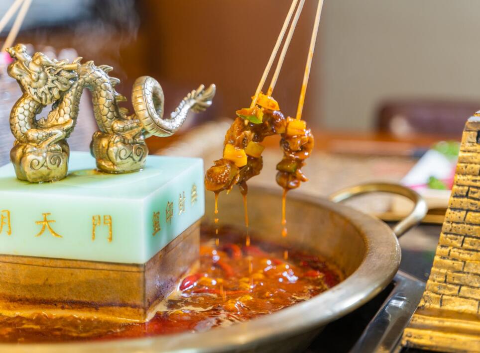 蓋州開(kāi)火鍋加盟店的門檻高嗎？