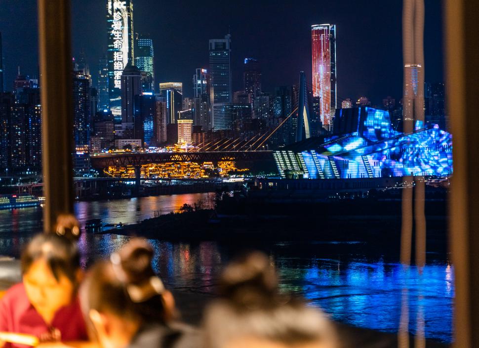 朝天門火鍋硬核防疫，多措并舉打造安心餐廳！