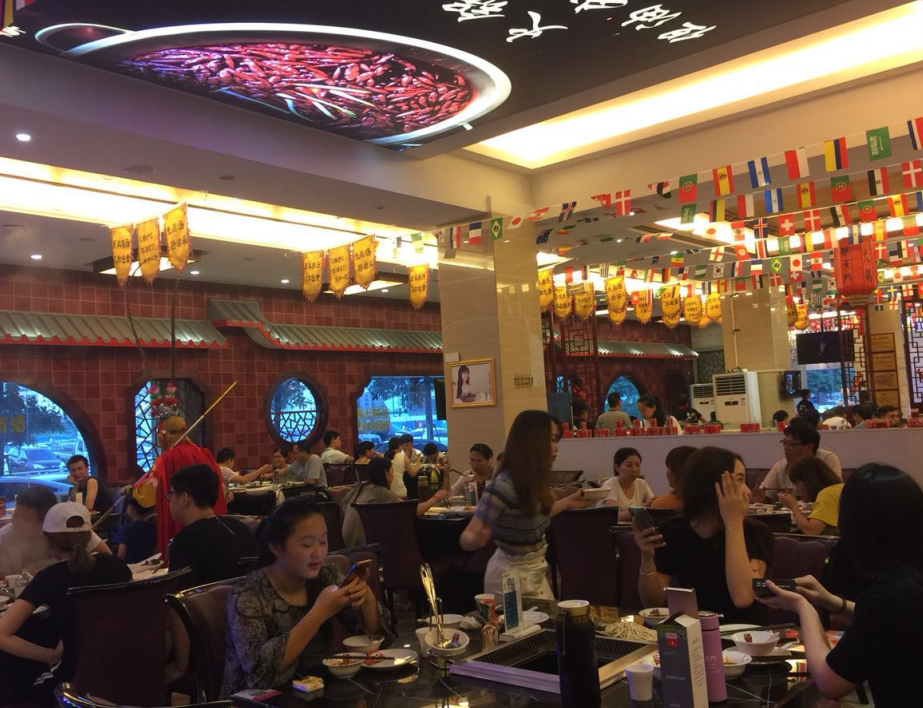 朝天門火鍋督導(dǎo)全程跟蹤扶持，助力門店高水準(zhǔn)經(jīng)營！