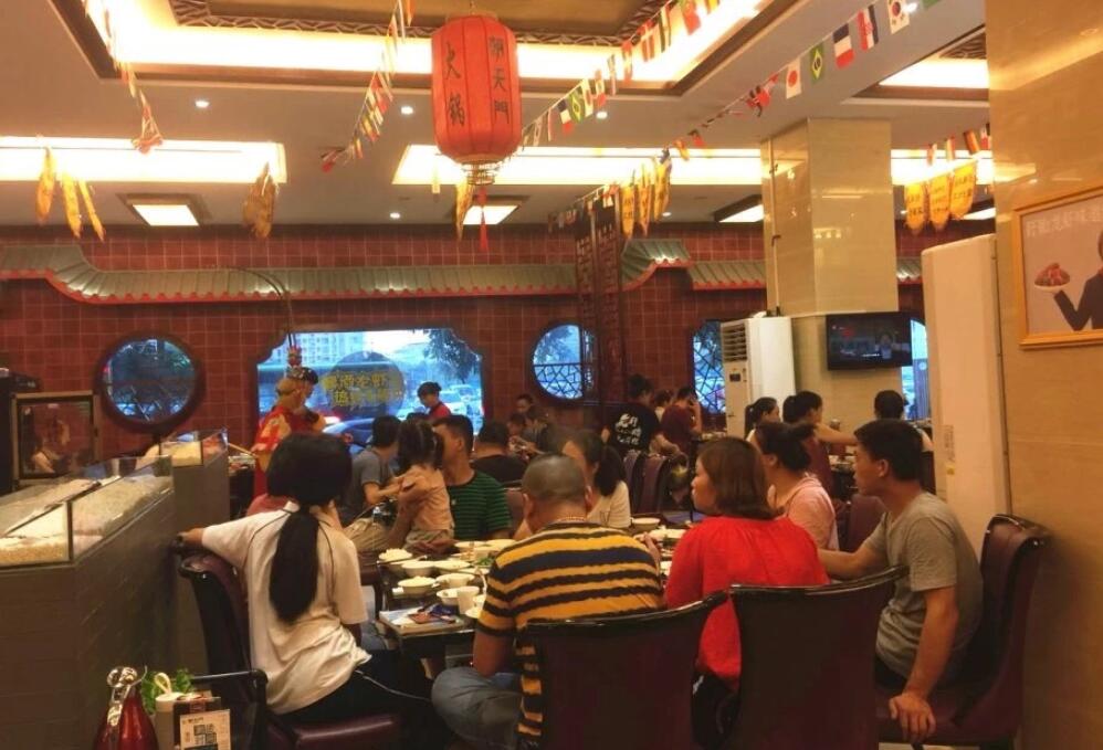 這里是網紅四川，一座遍地都是火鍋的城市！