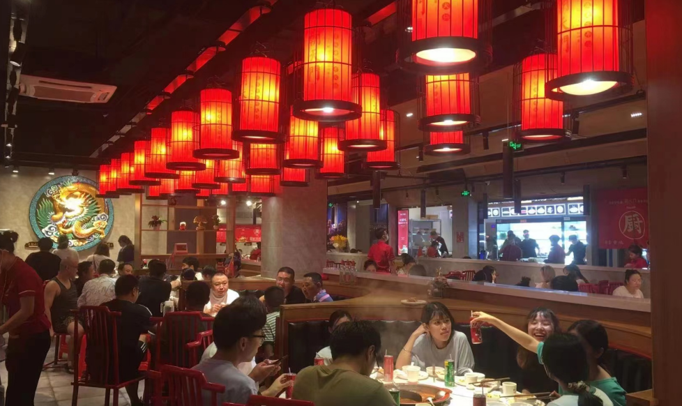 火鍋店燈光設(shè)計(jì)，打造氛圍感，提升進(jìn)店率，老板必看！